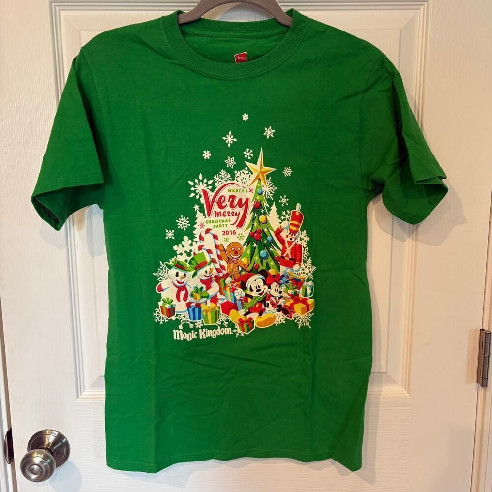 Disney Parks Mickey's Very Merry Christmas Party 2016 Tee Green Small